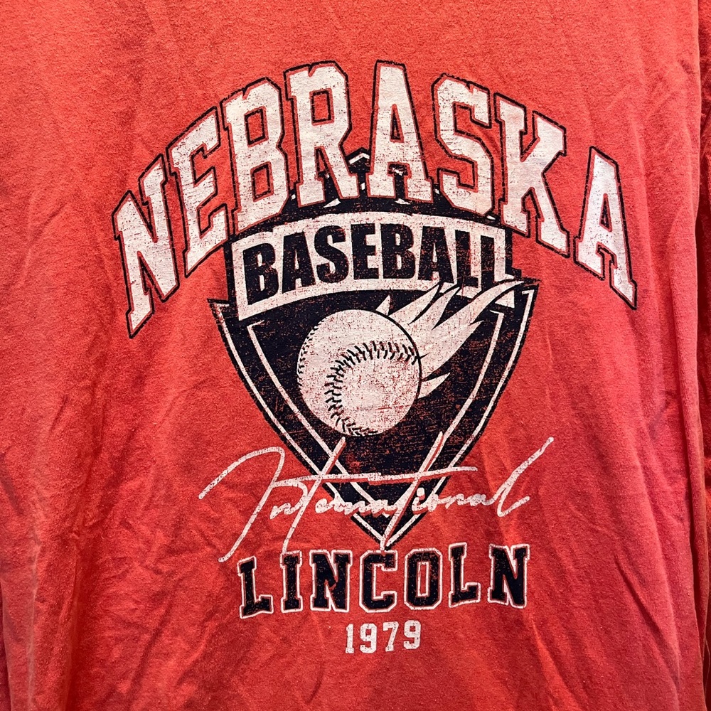 Urban Outfitters Long Sleeve - Picture 3 of 8